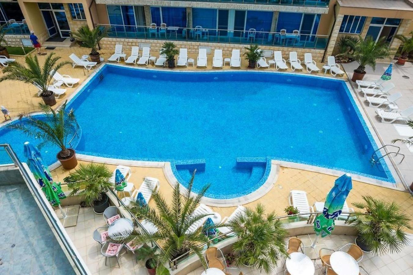 Family Hotel Gallery Pantai Sunny Luaran gambar