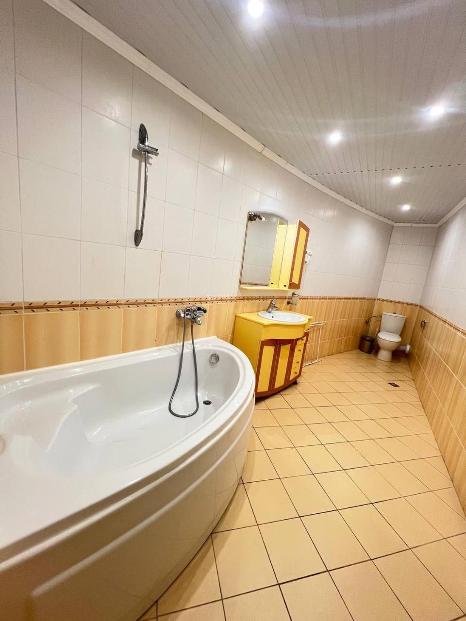 Family Hotel Gallery Pantai Sunny Luaran gambar